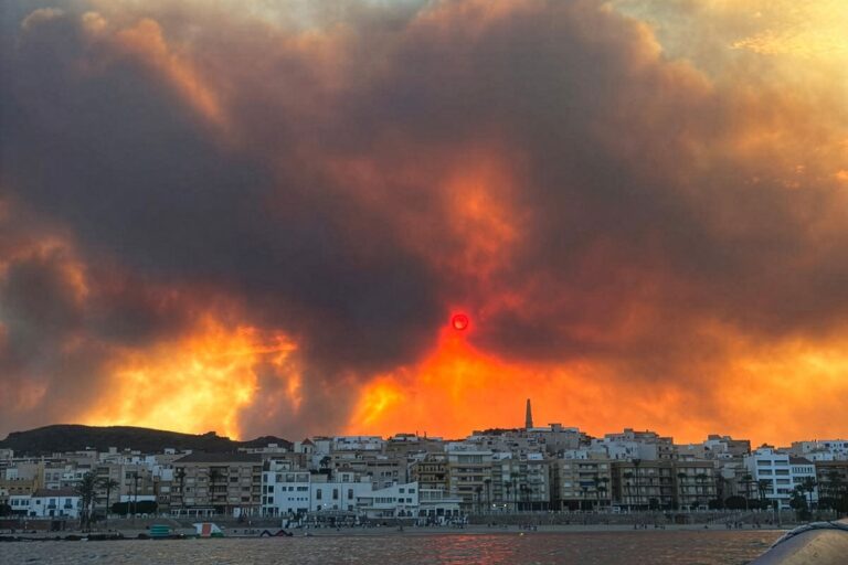 Garrucha-wildfires-3-071026-928ad7bb7a8c4e9db7b521003f0cd35f