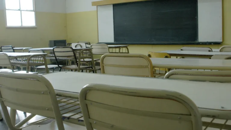 aula-vacia-clasesjpg
