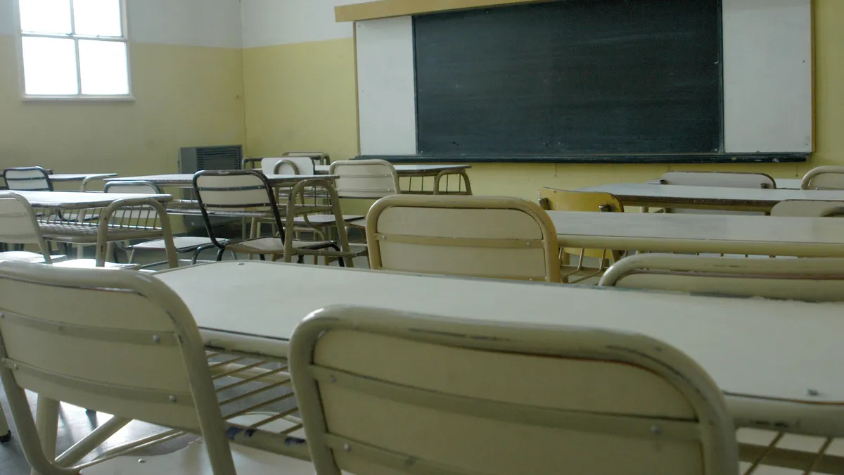 aula-vacia-clasesjpg