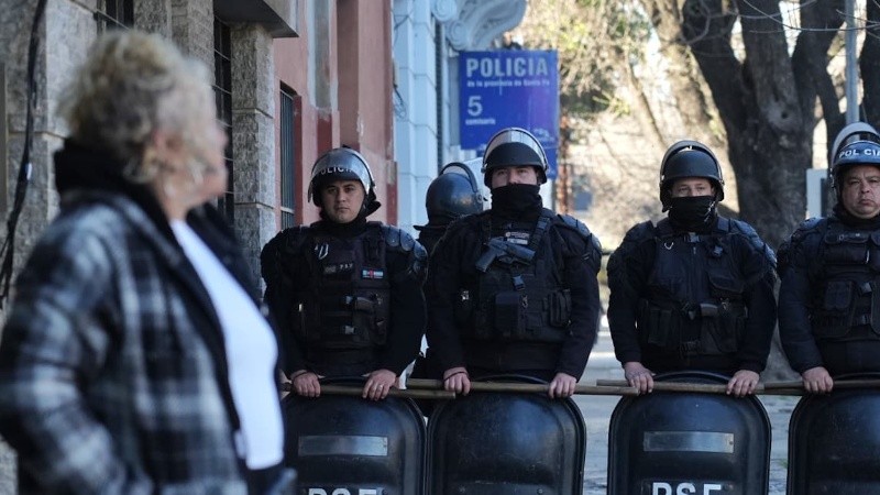 policia_comisaria_quinta.jpg_815021171